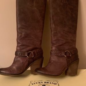 BNIB Never Worn Lucky Brand “Ethelda” cowboy boots Lavender Grey (Brown)Size 8.5